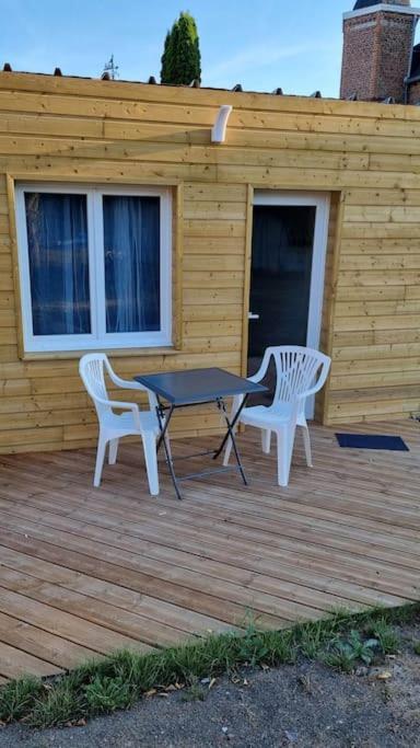 Studio En Rez De Jardin Avec Terrasse Privee - Le Petit Chateau Avesnois - Tv - Wifi - Logement Complet Avesnes-sur-Helpe المظهر الخارجي الصورة